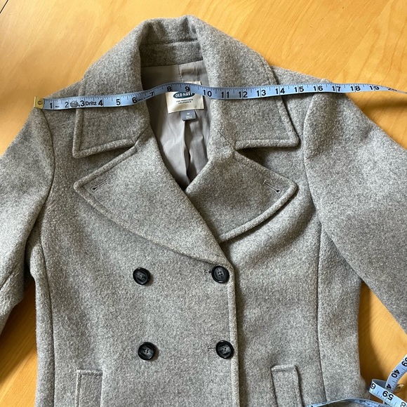 Gray Pea Coat size medium - Picture 7 of 8